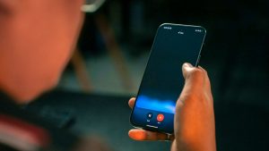 Gemini Live : l’assistant vocal de Google désormais relié à Maps, Agenda, Tasks et Notes
